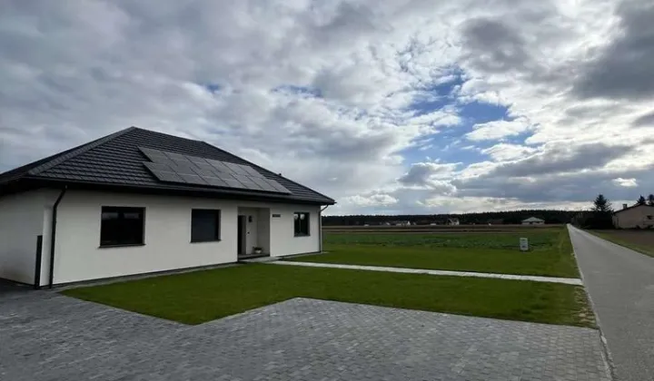 dom wolnostojący, 5 pokoi Nowa Wieś Książęca