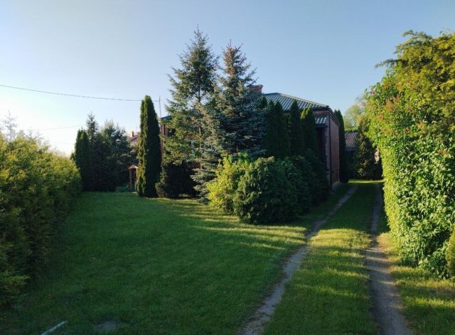 dom wolnostojący, 3 pokoje Mniszew. Zdjęcie 1