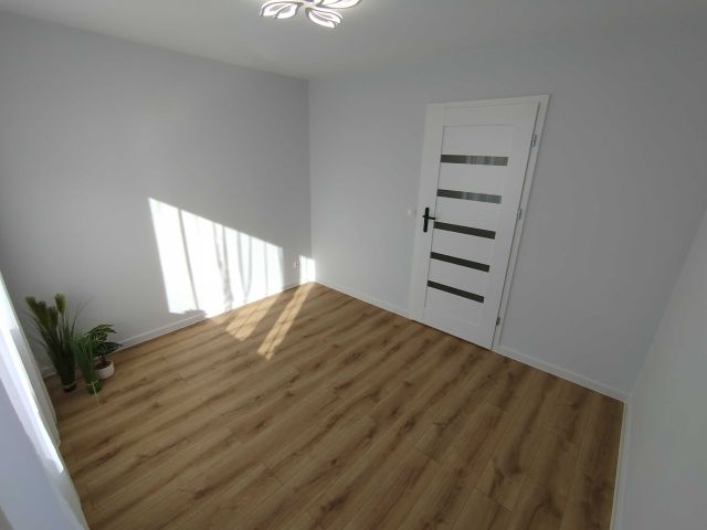 Mieszkanie 3-pokojowe Jędrzejów, ul. Batalionów Chłopskich. Zdjęcie 1