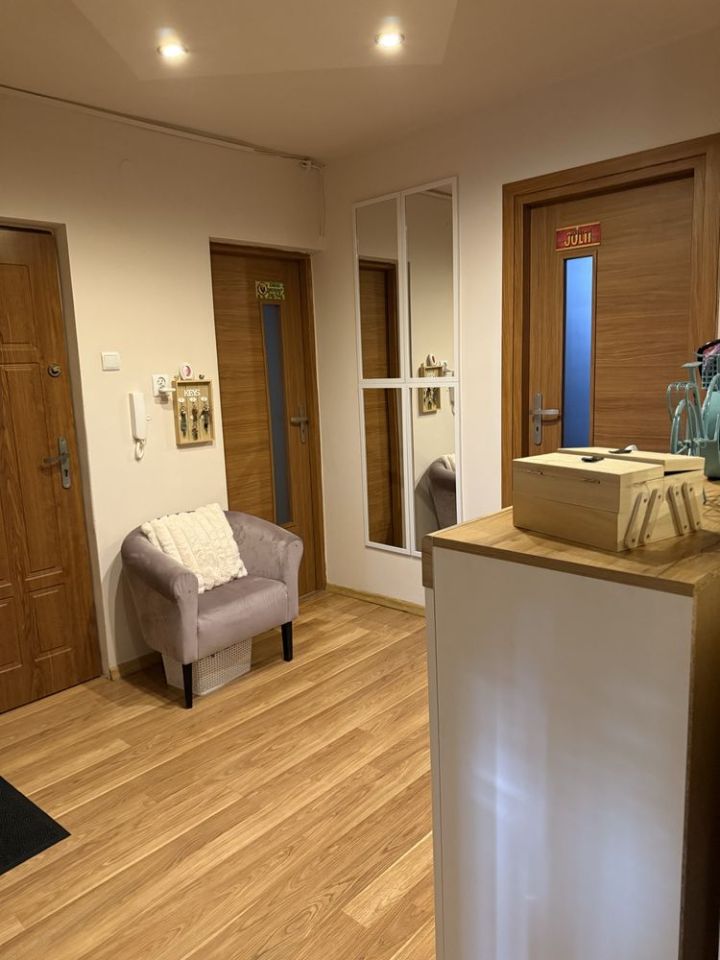 Mieszkanie 4-pokojowe Nowy Sącz, ul. Armii Krajowej. Zdjęcie 2