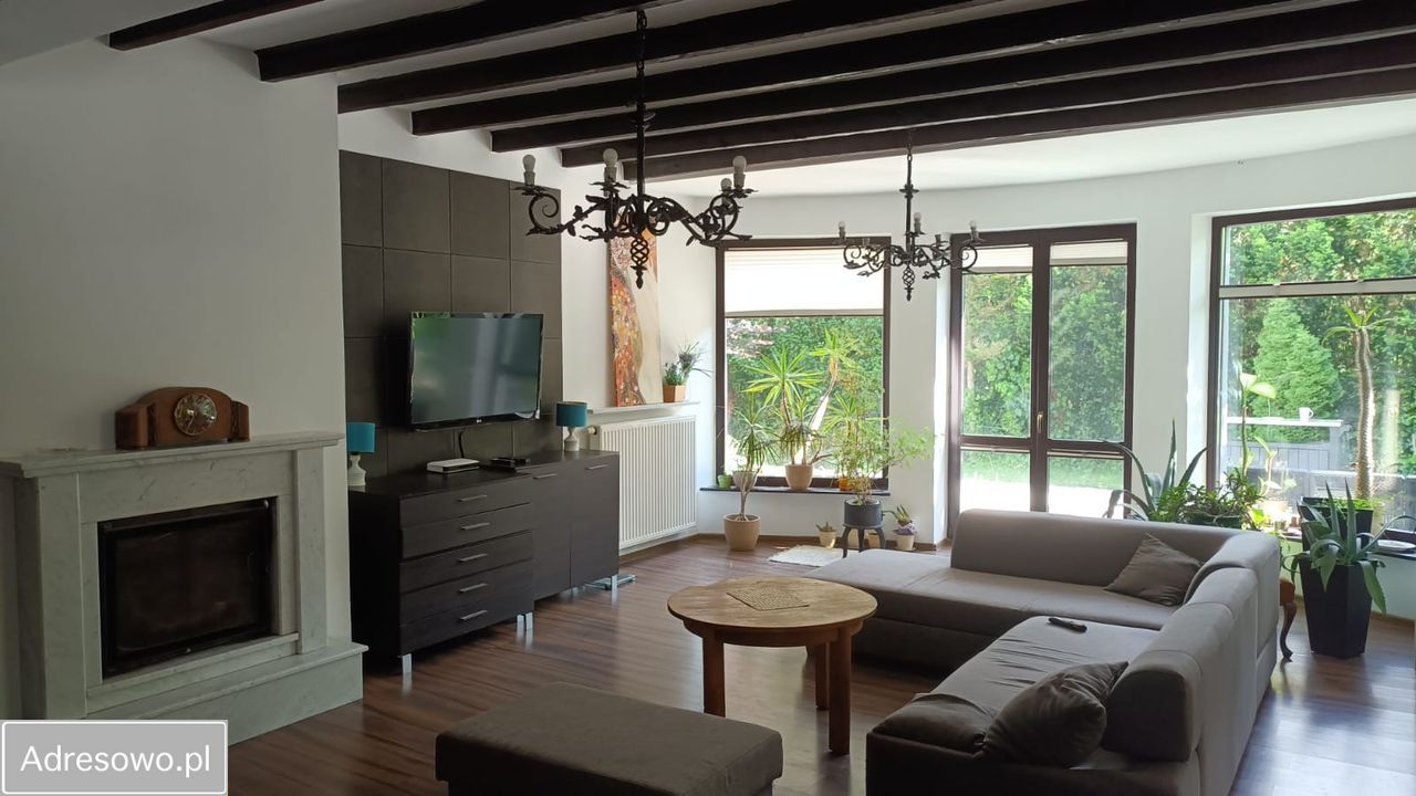 dom wolnostojący, 8 pokoi Brwinów. Zdjęcie 5