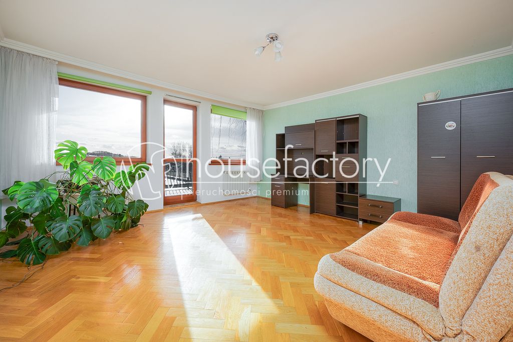 dom wolnostojący, 5 pokoi Starowa Góra, ul. Piętrowa. Zdjęcie 1