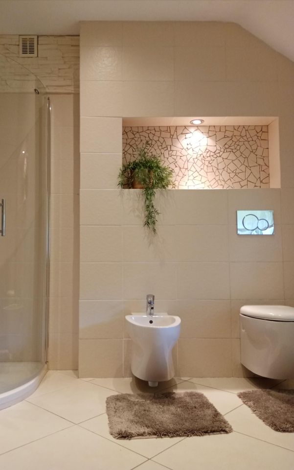 dom wolnostojący, 8 pokoi Adamów-Parcel. Zdjęcie 17