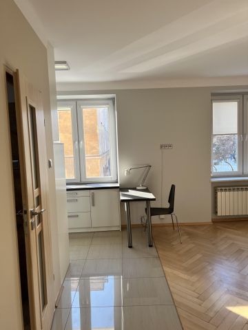 Mieszkanie 1-pokojowe Warszawa Praga-Północ, ul. Bertolta Brechta. Zdjęcie 3