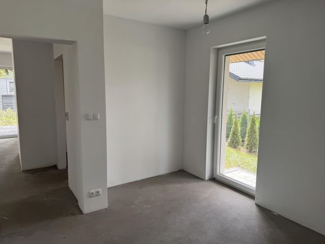 dom wolnostojący, 3 pokoje Gawrony. Zdjęcie 7
