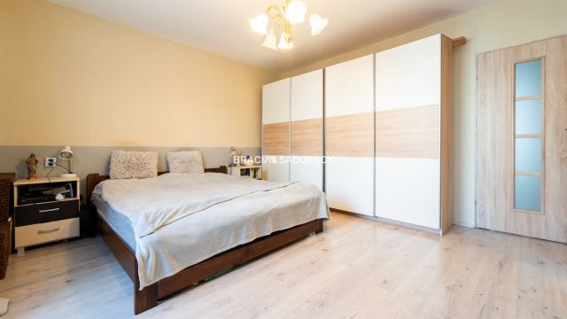 dom szeregowy, 13 pokoi Kraków, ul. Powstańców Wielkopolskich. Zdjęcie 7