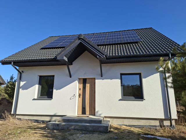 dom wolnostojący, 4 pokoje Cisów, Cisów. Zdjęcie 1