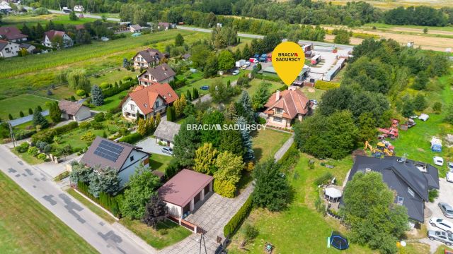 dom wolnostojący, 8 pokoi Jadowniki, ul. Sportowa. Zdjęcie 25