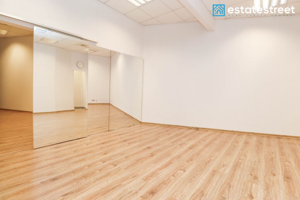 Biuro Kraków Podgórze, ul. Stanisława Smolki. Zdjęcie 5