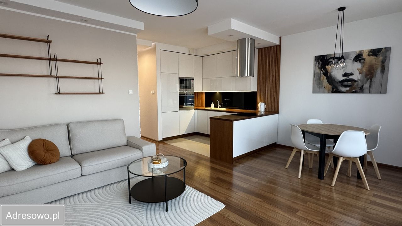 Mieszkanie 3-pokojowe Łódź Górna, ul. Waleriana Łukasińskiego. Zdjęcie 1