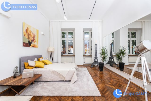 Mieszkanie 4-pokojowe Kraków Stare Miasto, ul. Krowoderska. Zdjęcie 1