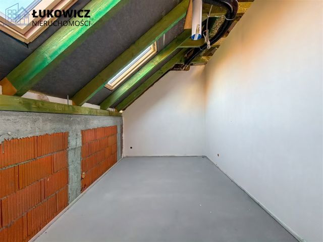 dom wolnostojący, 5 pokoi Kaniów. Zdjęcie 26