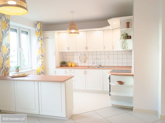 Mieszkanie 4-pokojowe Zielona Góra Centrum, ul. Osadnicza. Zdjęcie 1