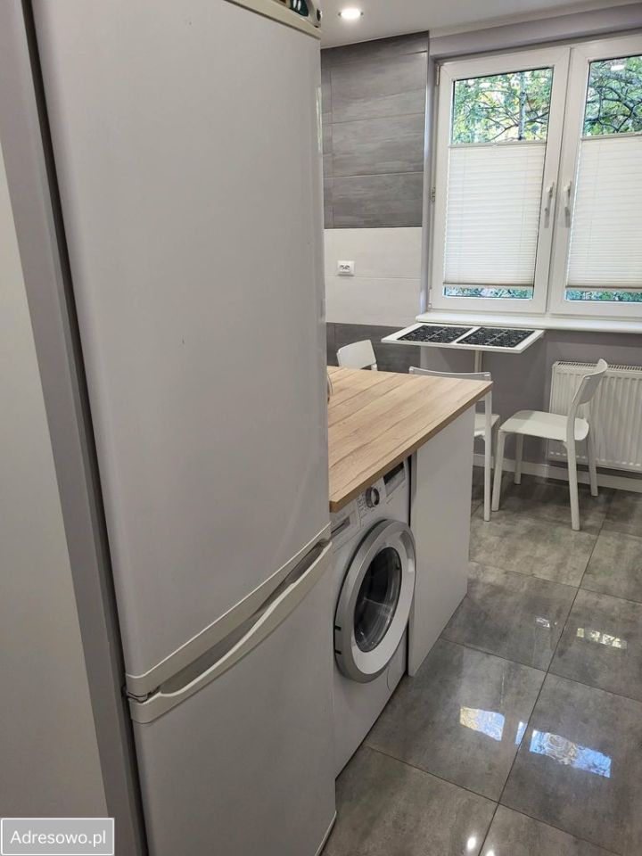 Mieszkanie 2-pokojowe Łódź Dąbrowa, ul. Władysława Umińskiego. Zdjęcie 3