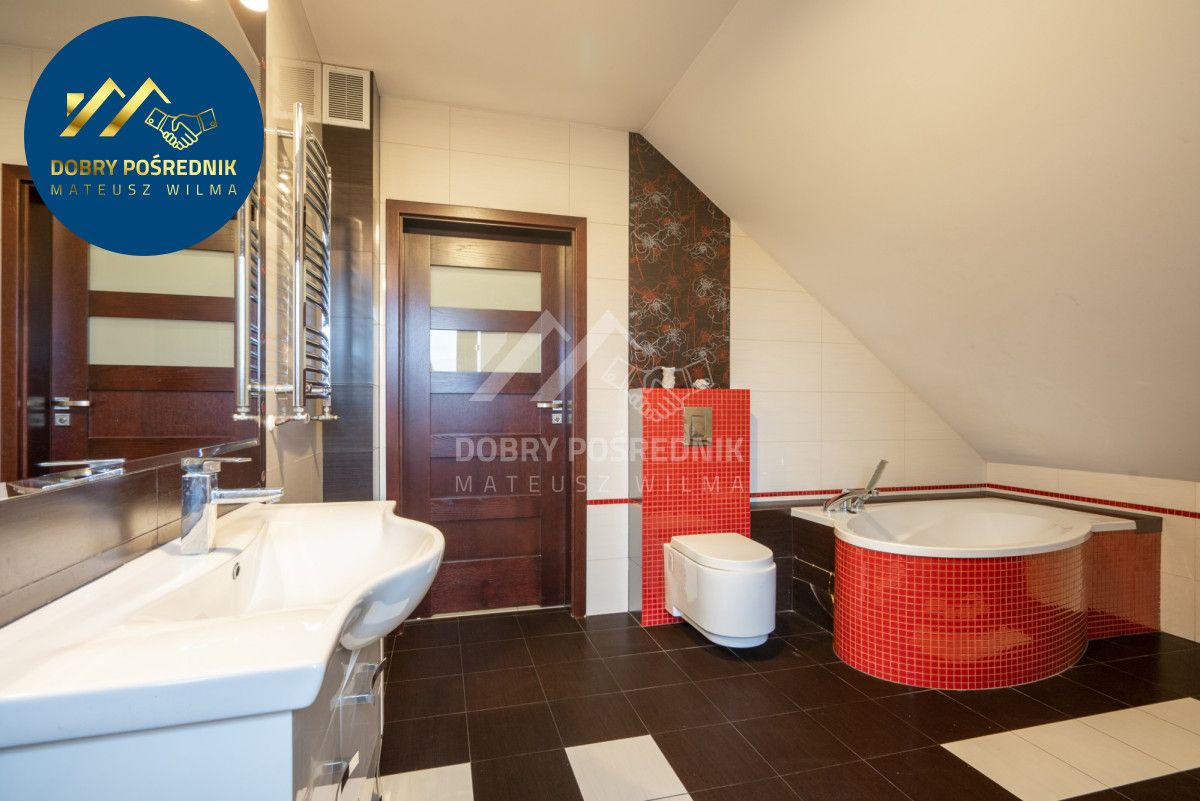 dom wolnostojący, 8 pokoi Kwidzyn, ul. Orzechowa. Zdjęcie 19