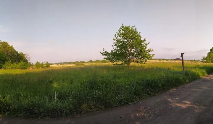 Działka rekreacyjna Strzeżenice