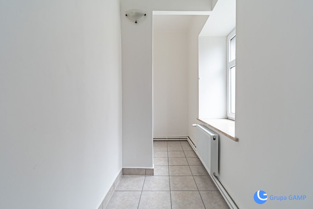 Biuro Kraków Półwsie Zwierzynieckie, ul. Władysława Syrokomli. Zdjęcie 8