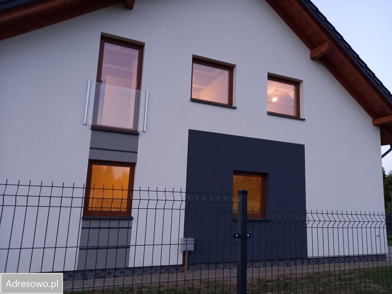 bliźniak, 4 pokoje Trąbki Małe. Zdjęcie 11