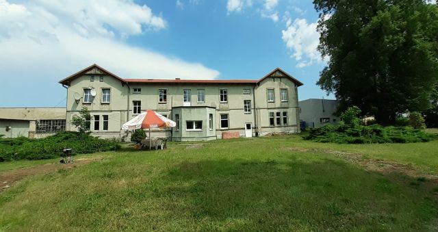 dom wolnostojący, 18 pokoi Wałcz, ul. Kołobrzeska. Zdjęcie 1