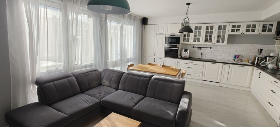 dom szeregowy, 4 pokoje Banino, ul. Halna. Zdjęcie 2