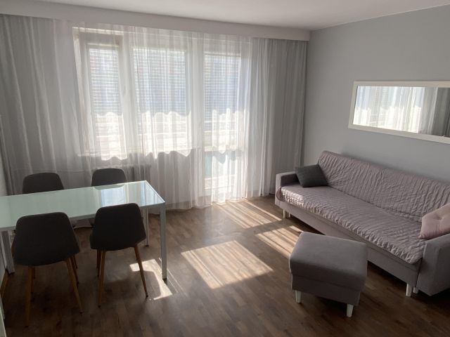 Mieszkanie 3-pokojowe Kraków Mistrzejowice, os. Tysiąclecia. Zdjęcie 1