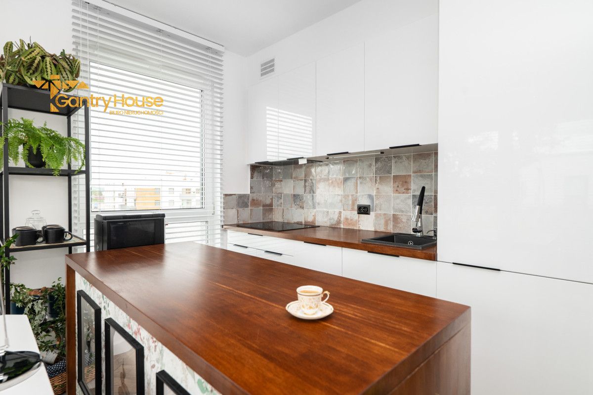 Mieszkanie 3-pokojowe Rumia, ul. Błoń Janowskich. Zdjęcie 3