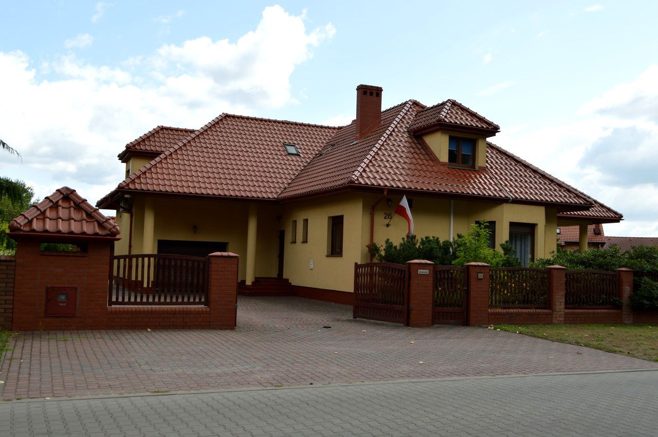 dom wolnostojący, 5 pokoi Piła Motylewo. Zdjęcie 1