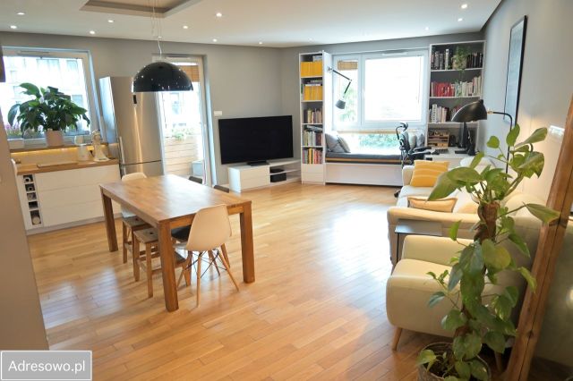 Mieszkanie 3-pokojowe Warszawa Praga-Południe, ul. Jana Nowaka-Jeziorańskiego. Zdjęcie 1