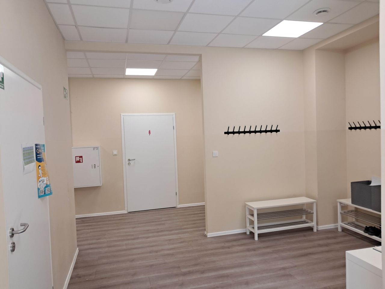 Biuro Warszawa Śródmieście, ul. Czerniakowska. Zdjęcie 2