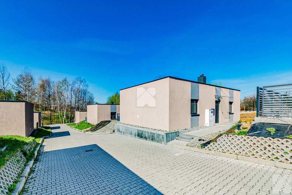 dom wolnostojący, 3 pokoje Rzeszów Słocina, ul. ks. Andrzeja Pasterczyka. Zdjęcie 4