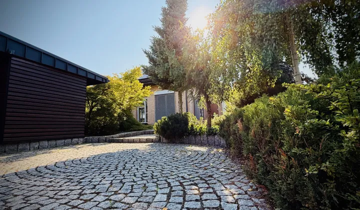 dom wolnostojący, 5 pokoi Kryspinów, ul. Sosnowa