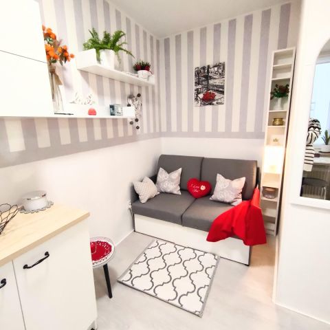 Mieszkanie 1-pokojowe Kraków Ludwinów, ul. Stanisława Konarskiego. Zdjęcie 1