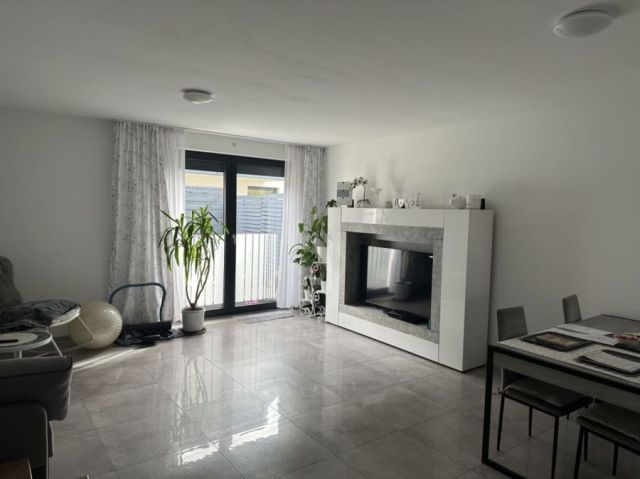 dom szeregowy, 5 pokoi Kębłowo. Zdjęcie 1