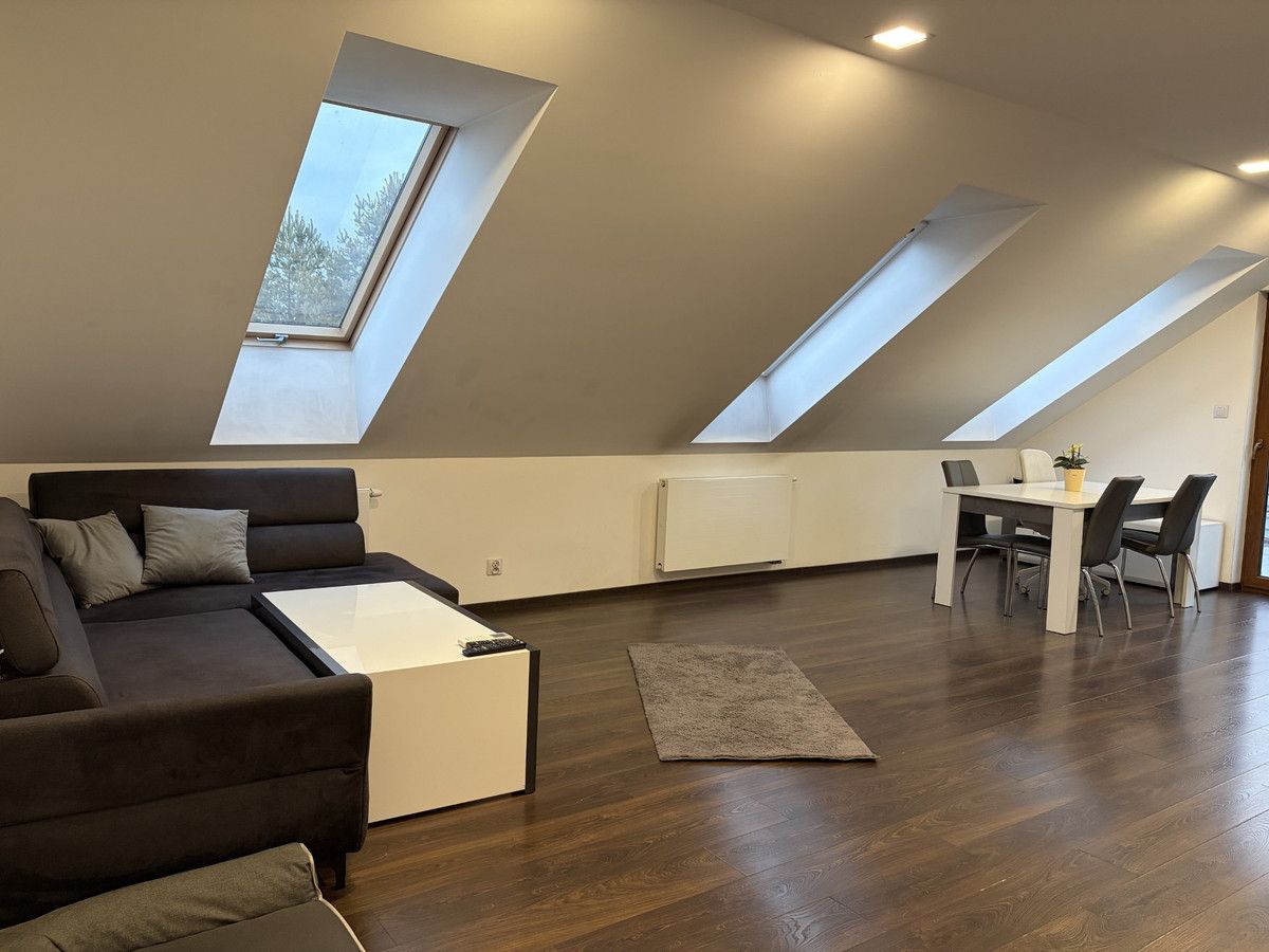 Mieszkanie 3-pokojowe Gliwice Żerniki, ul. Tarnogórska. Zdjęcie 1