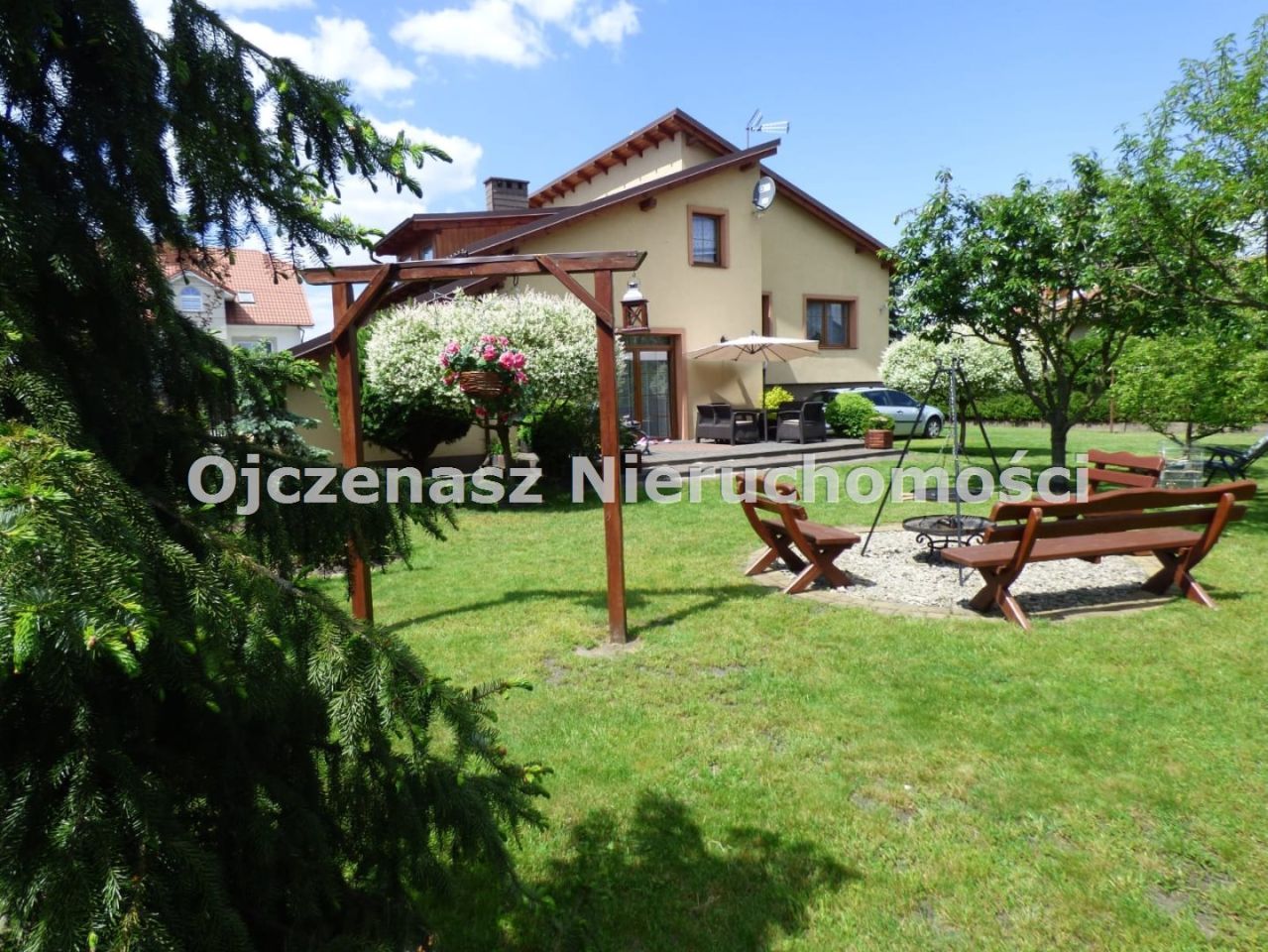 bliźniak, 9 pokoi Łabiszyn, ul. Długa