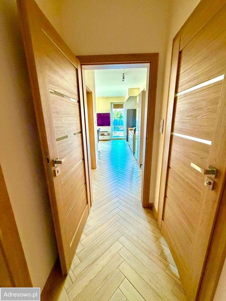 dom wolnostojący, 5 pokoi Jachranka. Zdjęcie 11