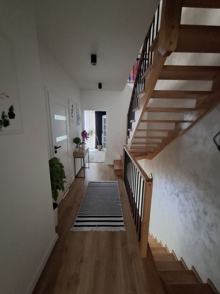 bliźniak Łomianki Dolne, ul. Armii Poznań. Zdjęcie 4