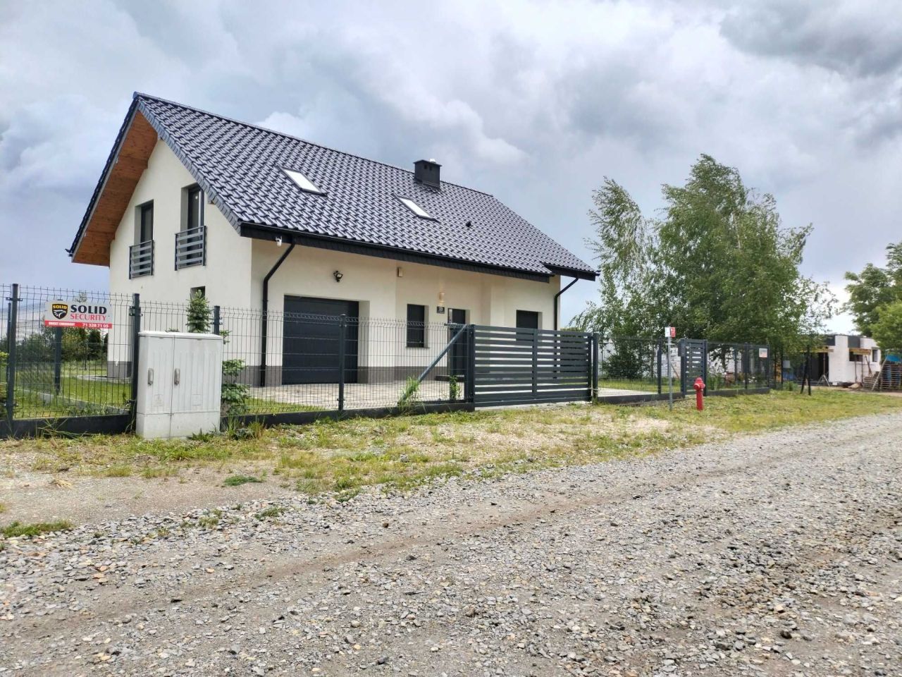 dom wolnostojący, 6 pokoi Sulimów, ul. Różana. Zdjęcie 1