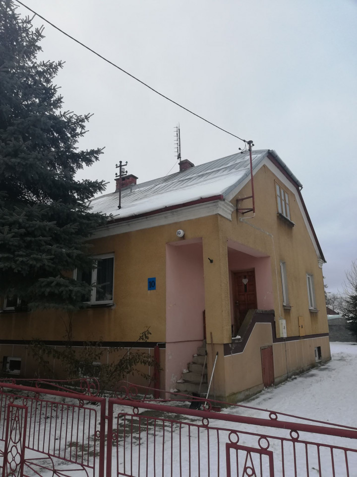 dom wolnostojący, 3 pokoje Baranów Sandomierski, ul. Zamkowa-Osiedle