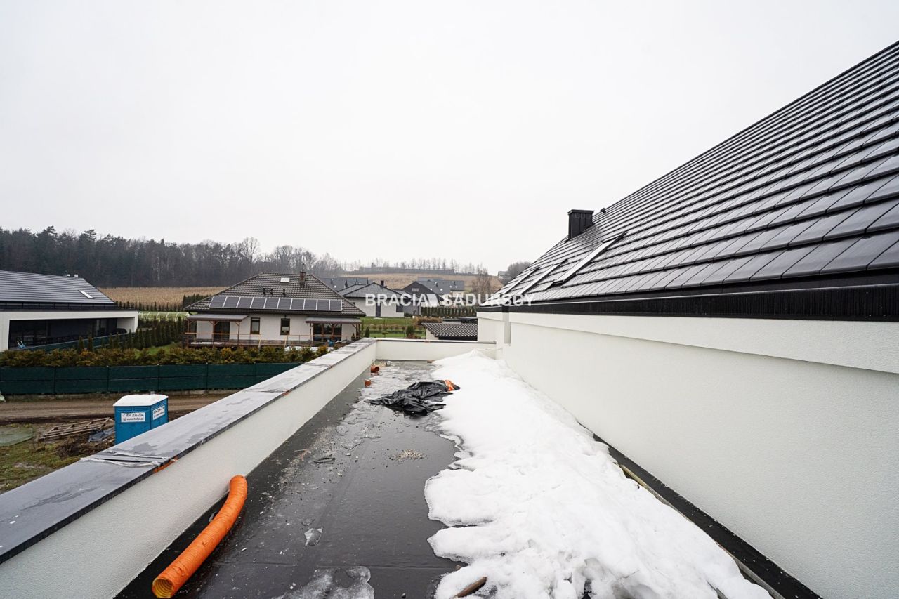 dom wolnostojący, 5 pokoi Zawada. Zdjęcie 14