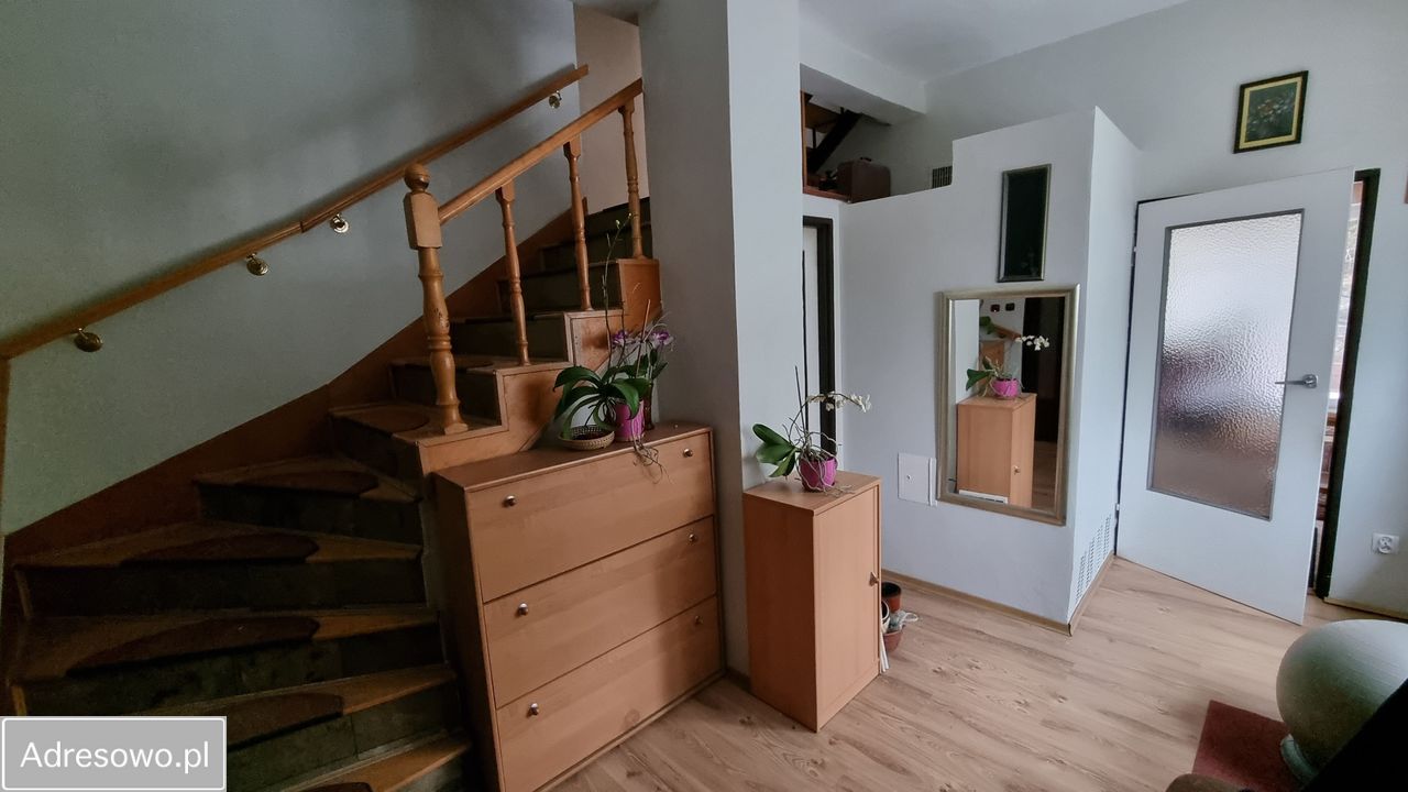 dom wolnostojący, 4 pokoje Bielsko-Biała Kamienica, al. Armii Krajowej. Zdjęcie 2