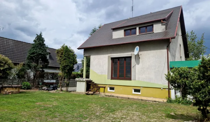 dom wolnostojący, 5 pokoi Ciepielowice, ul. Długa