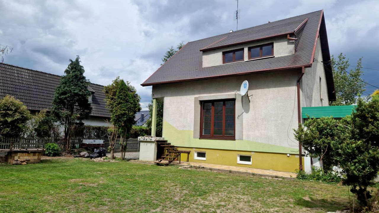 dom wolnostojący, 5 pokoi Ciepielowice, ul. Długa. Zdjęcie 1