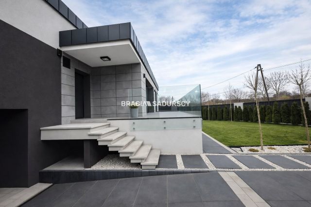 dom wolnostojący, 5 pokoi Niepołomice, ul. Stefana Roweckiego. Zdjęcie 37