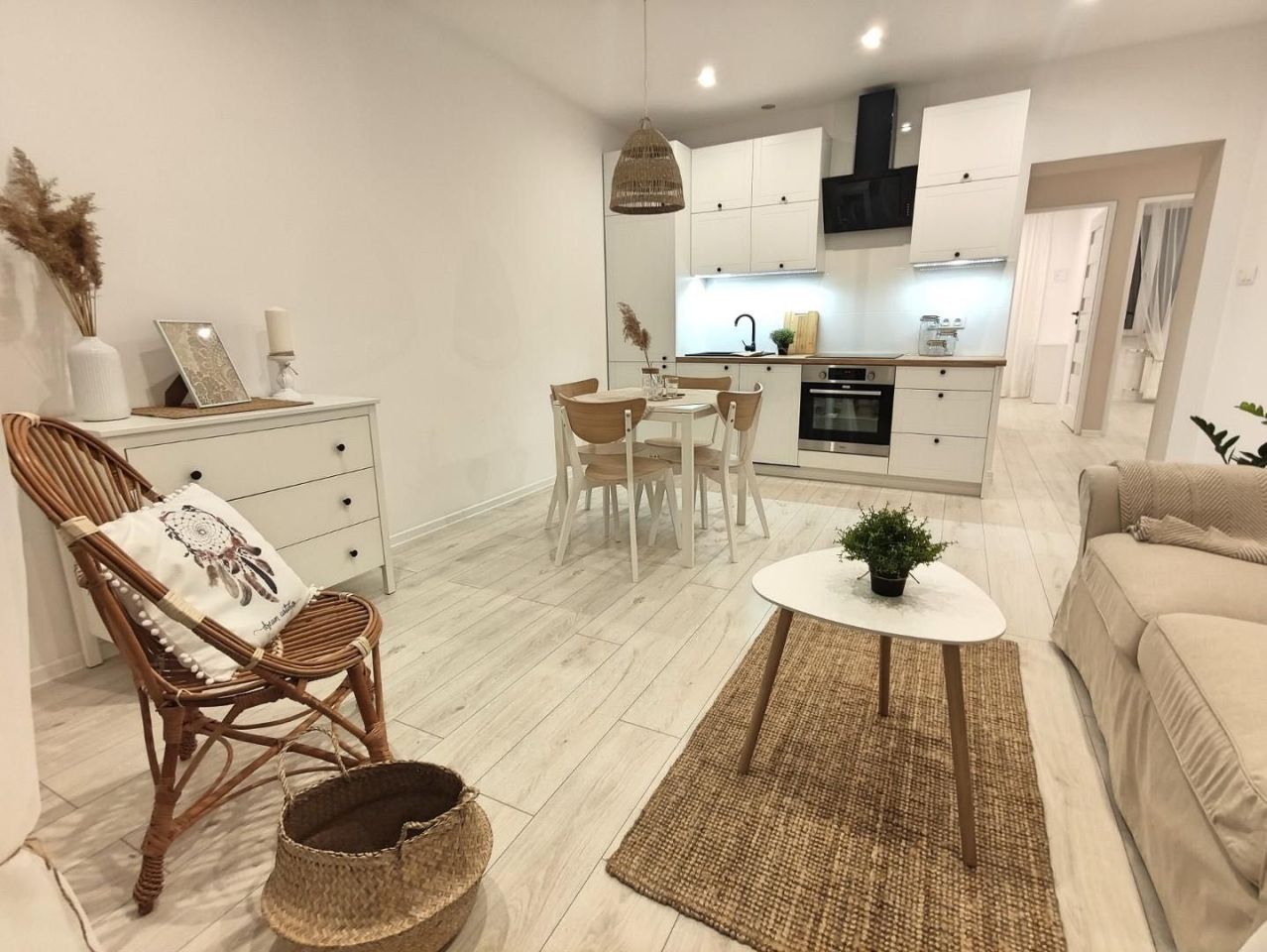 Mieszkanie 3-pokojowe Tarnów Śródmieście, ul. Hugona Kołłątaja. Zdjęcie 2