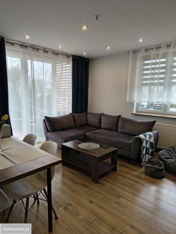 Mieszkanie 3-pokojowe Katowice Kostuchna, ul. Bażantów. Zdjęcie 1