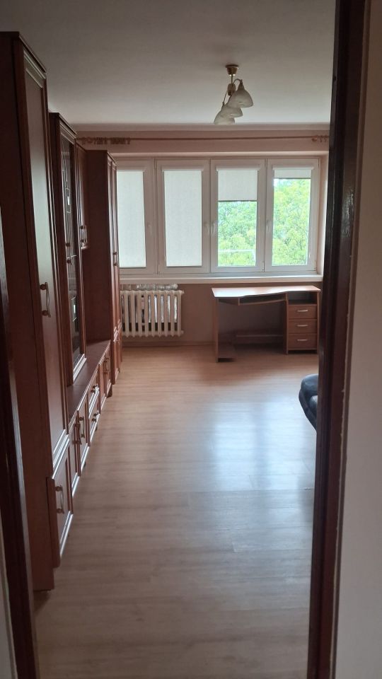 Mieszkanie 2-pokojowe Konin Czarków, ul. 11 Listopada 4   V osiedle. Zdjęcie 2