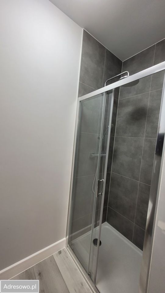 dom szeregowy, 5 pokoi Święta Katarzyna, ul. Cicha. Zdjęcie 7