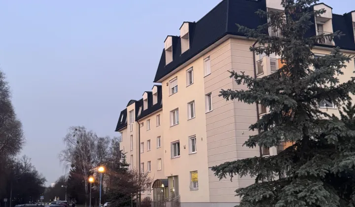 Mieszkanie 3-pokojowe Warszawa Okęcie, ul. Sulmierzycka