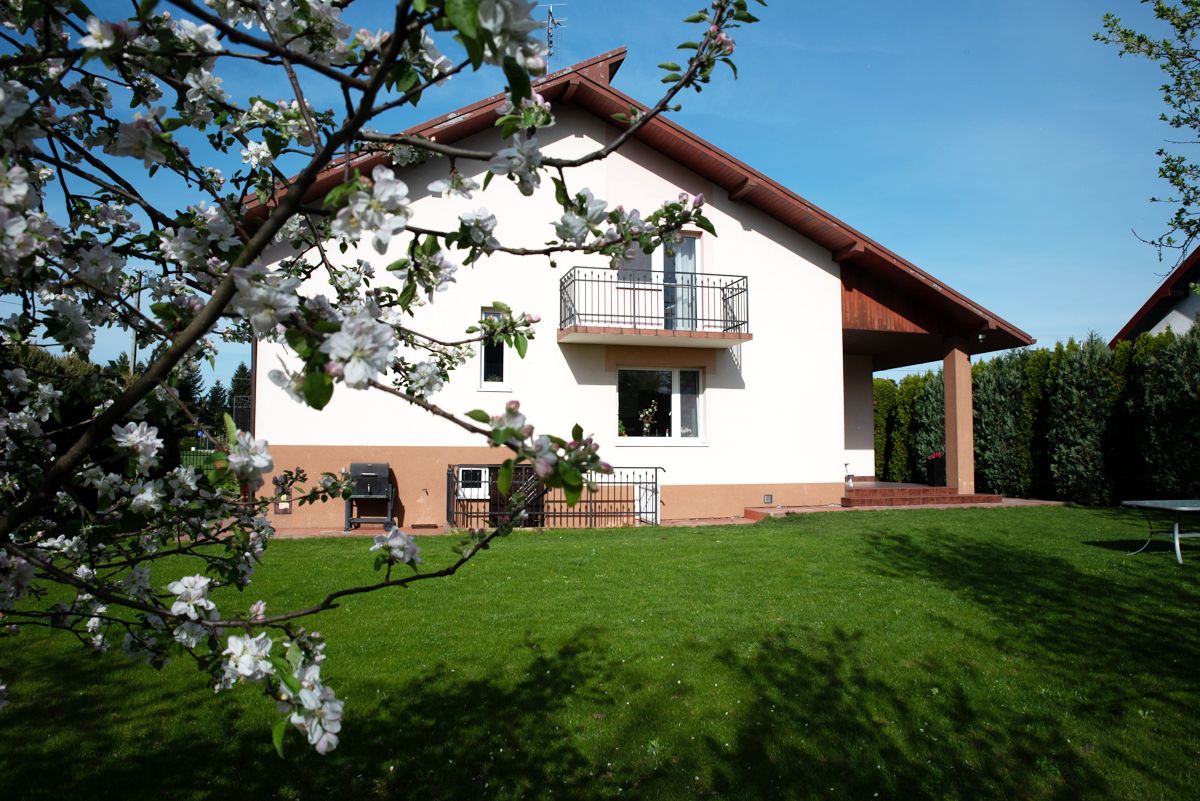 dom wolnostojący, 5 pokoi Rzuchowa. Zdjęcie 6